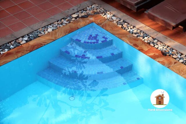 Easy steps into a shallow relaxing pool